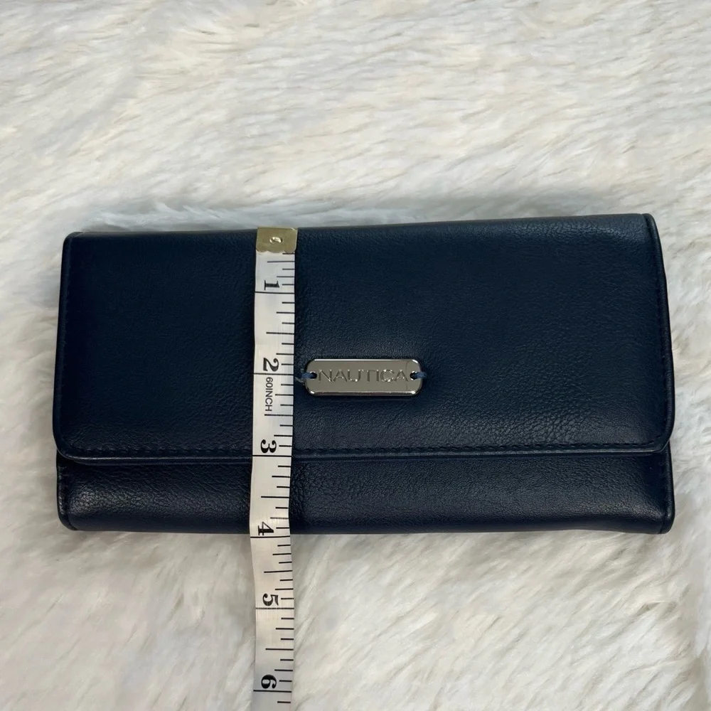 Nautica money manager