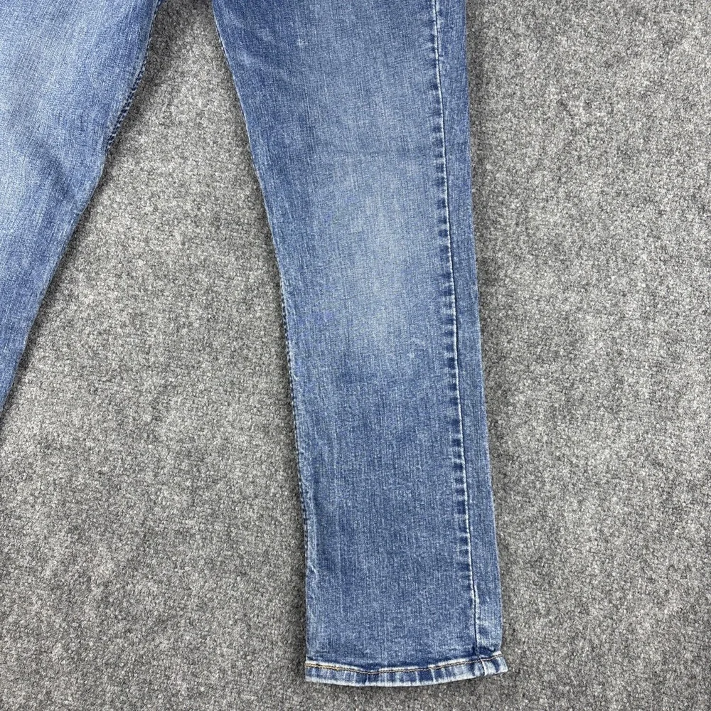 Levis blue stretch restrictive