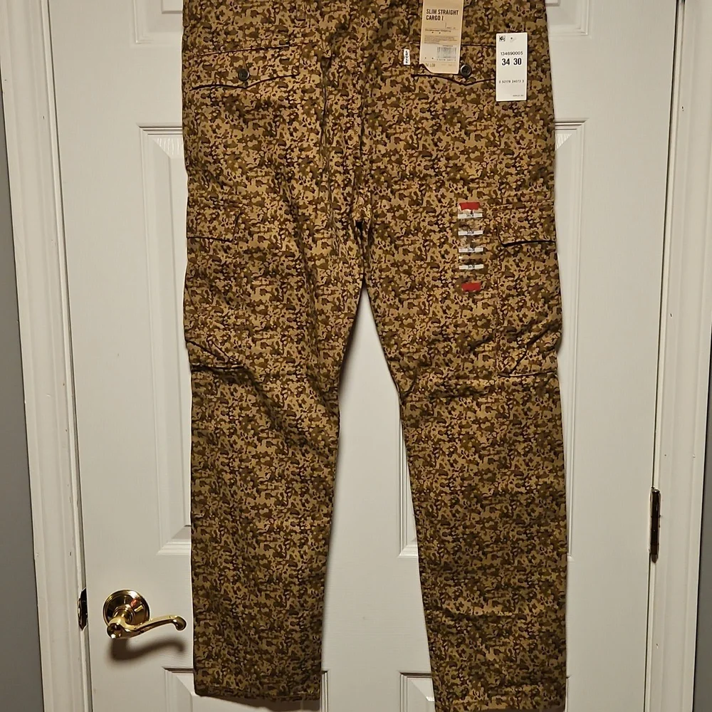 Levis levi stylish