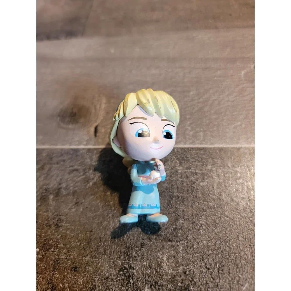 Young Elsa frozen Disney 2014 funko‎ toy figure