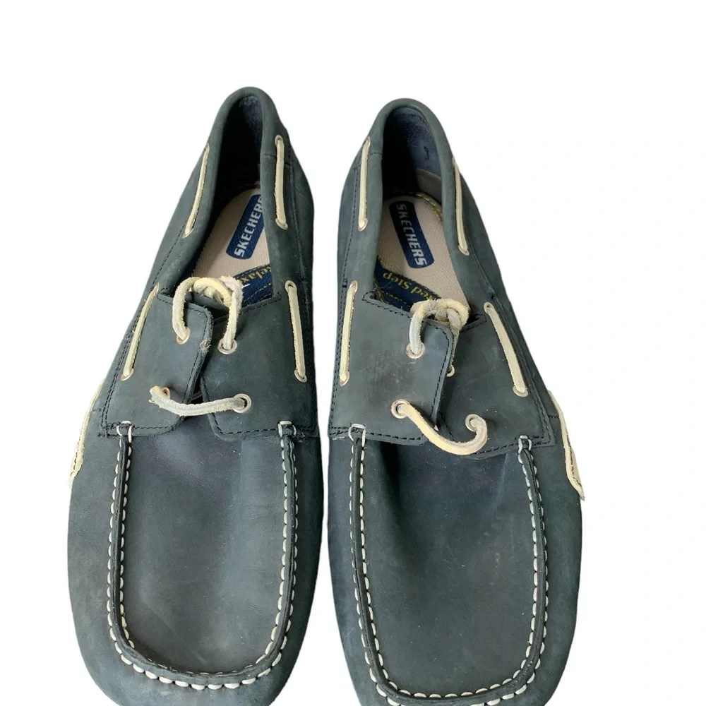 Skechers new used shoe