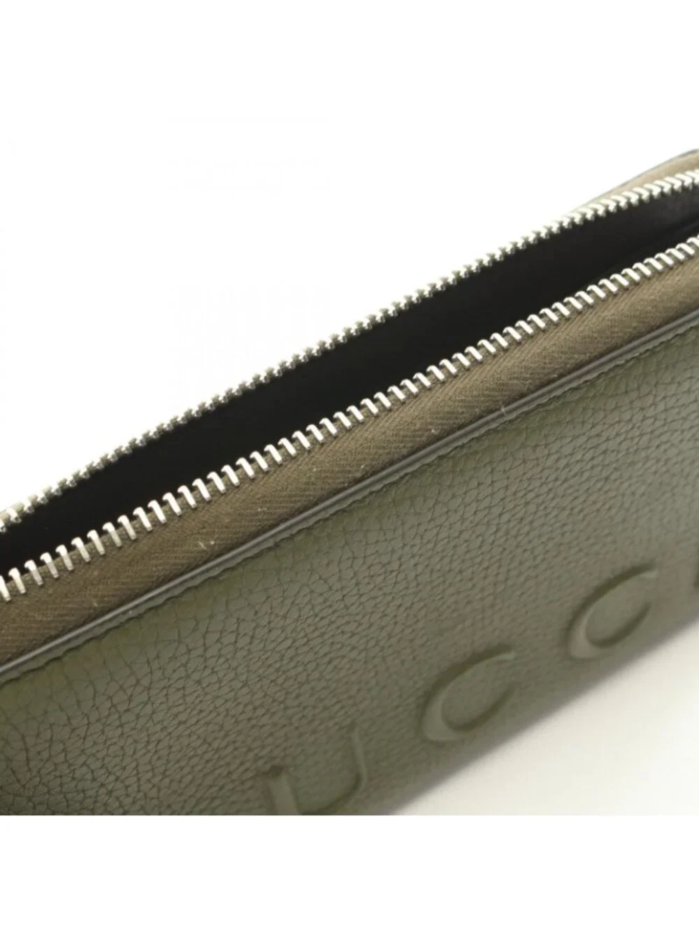 Gucci closure damaged experts