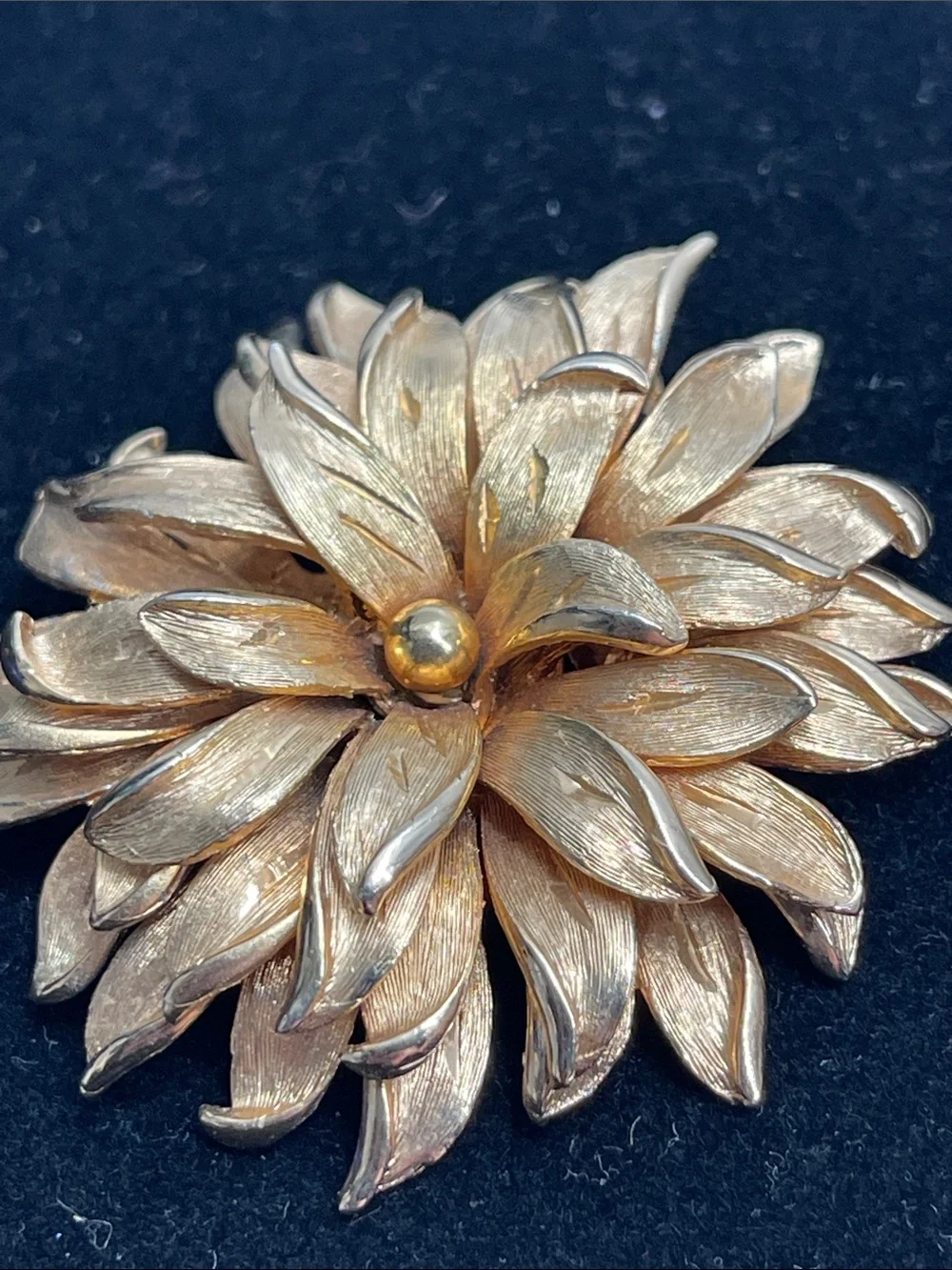 Kramar elegant gold