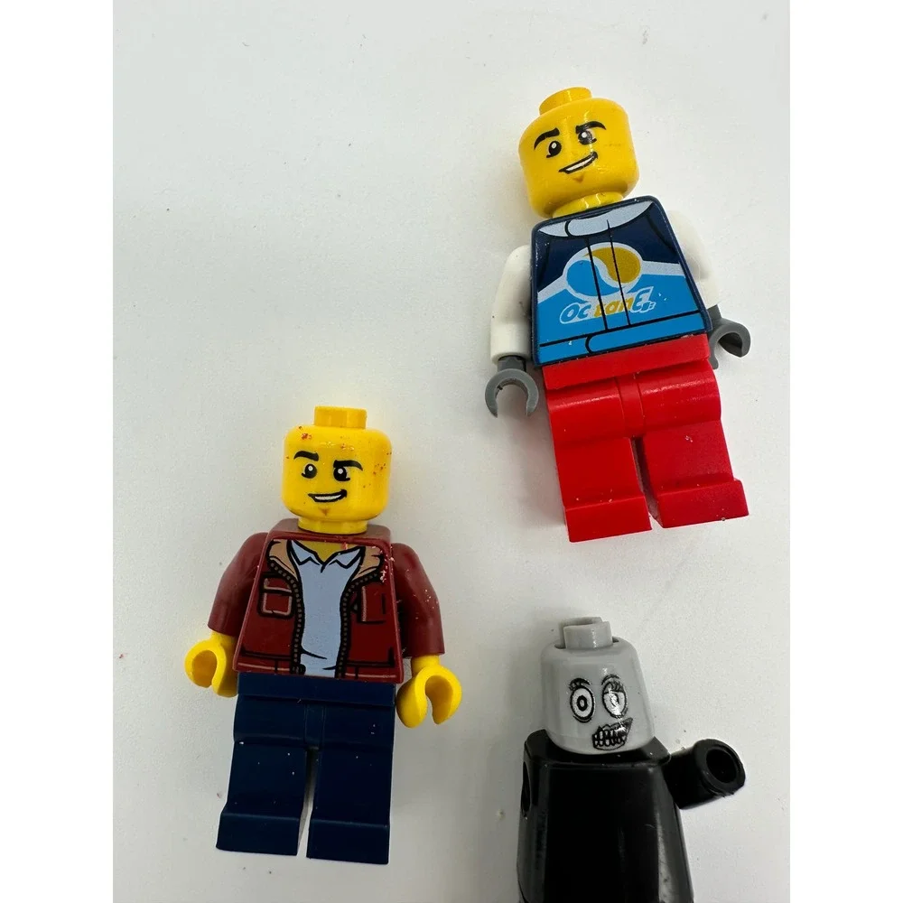 Lego minifigures lot