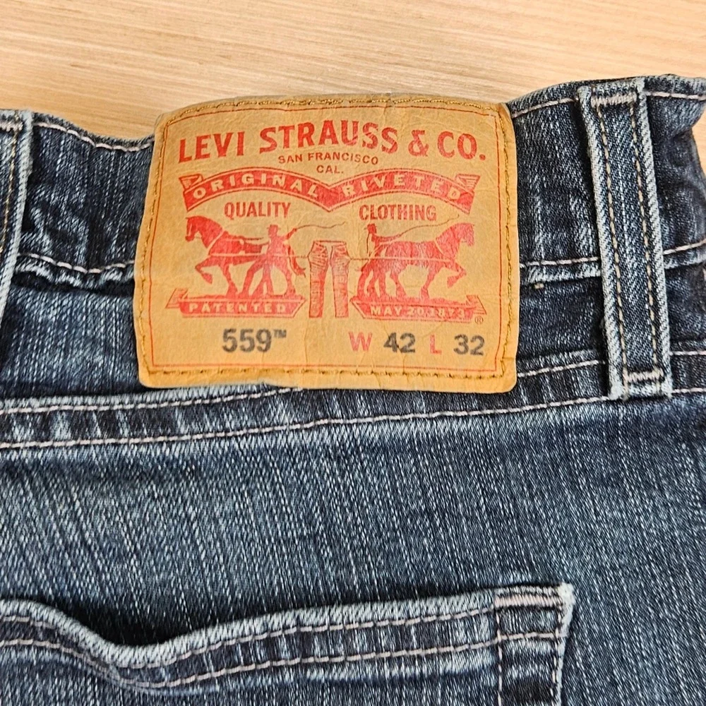 Levis 559 Relaxed Straight Jeans Men 42x32 Measure 44x32 Blue Denim Stretch READ