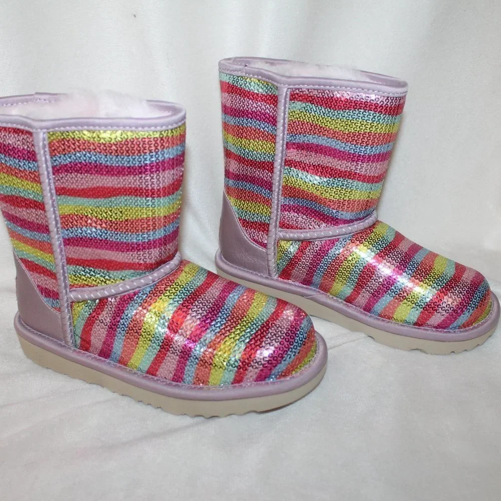 UGG round toe