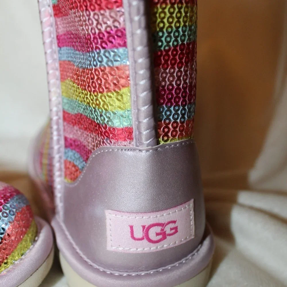 UGG round toe