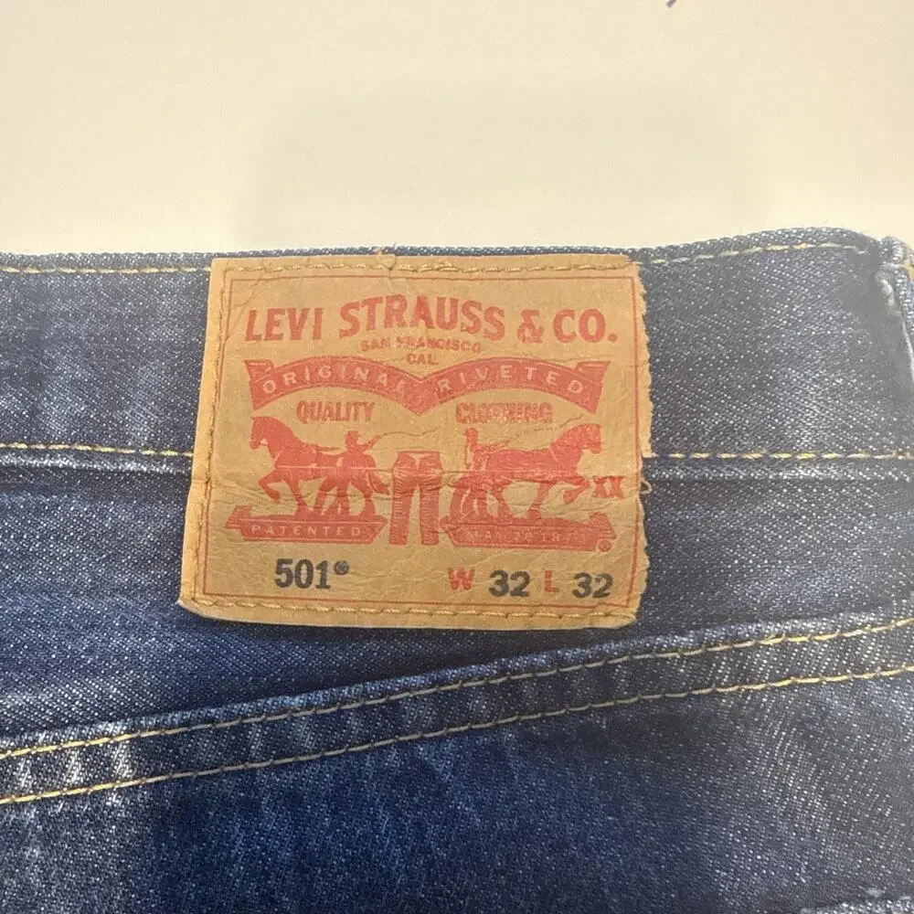Levi's 501 Men's Jeans Original Fit, Button Fly, Straight, Blue, 32x32 Dark Wash