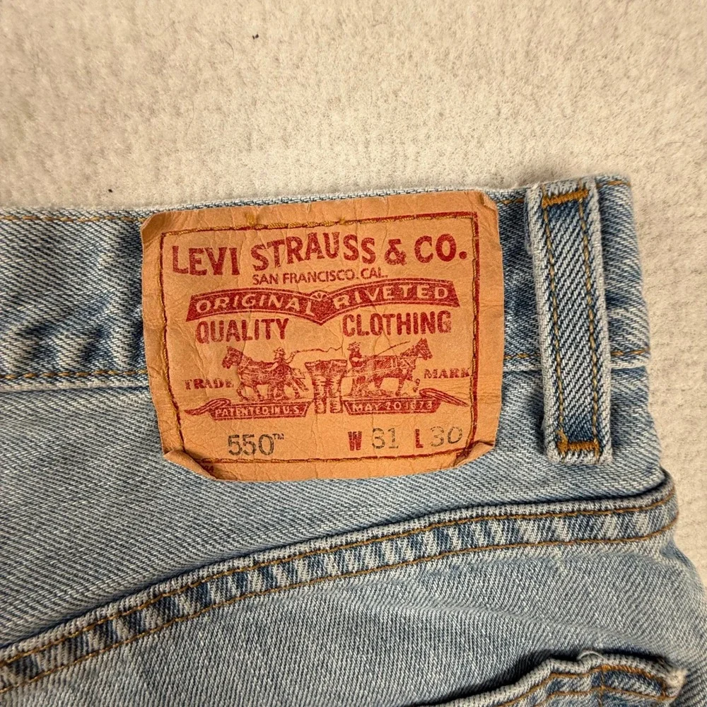 Levis 550 Mens Relaxed Fit Tapered Leg Light Wash Jeans Blue 31x30
