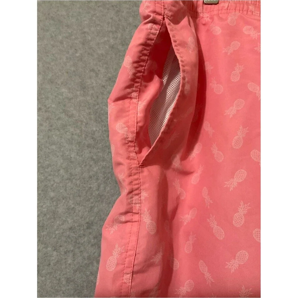 Magic vibrant pinkswim