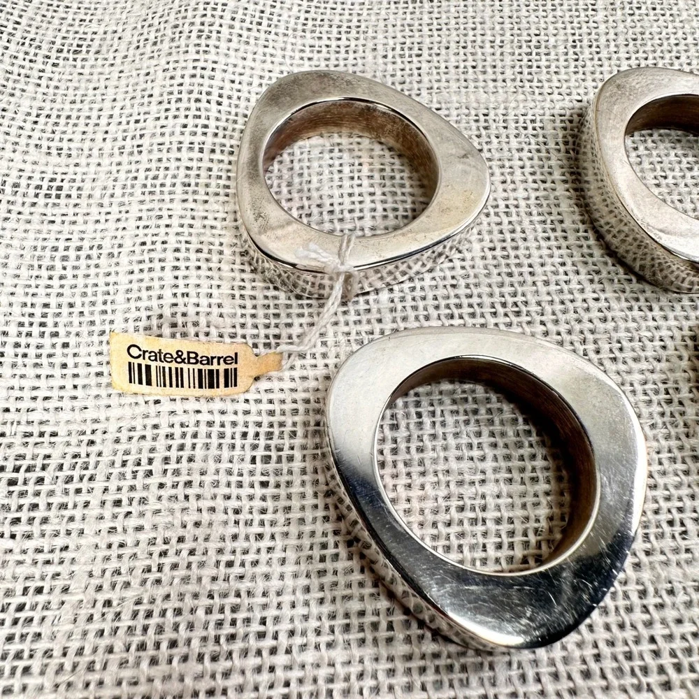 Crate‎ & Barrel Silver Napkin Rings Set of 6 Organic Asymmetric Shapes 620-211