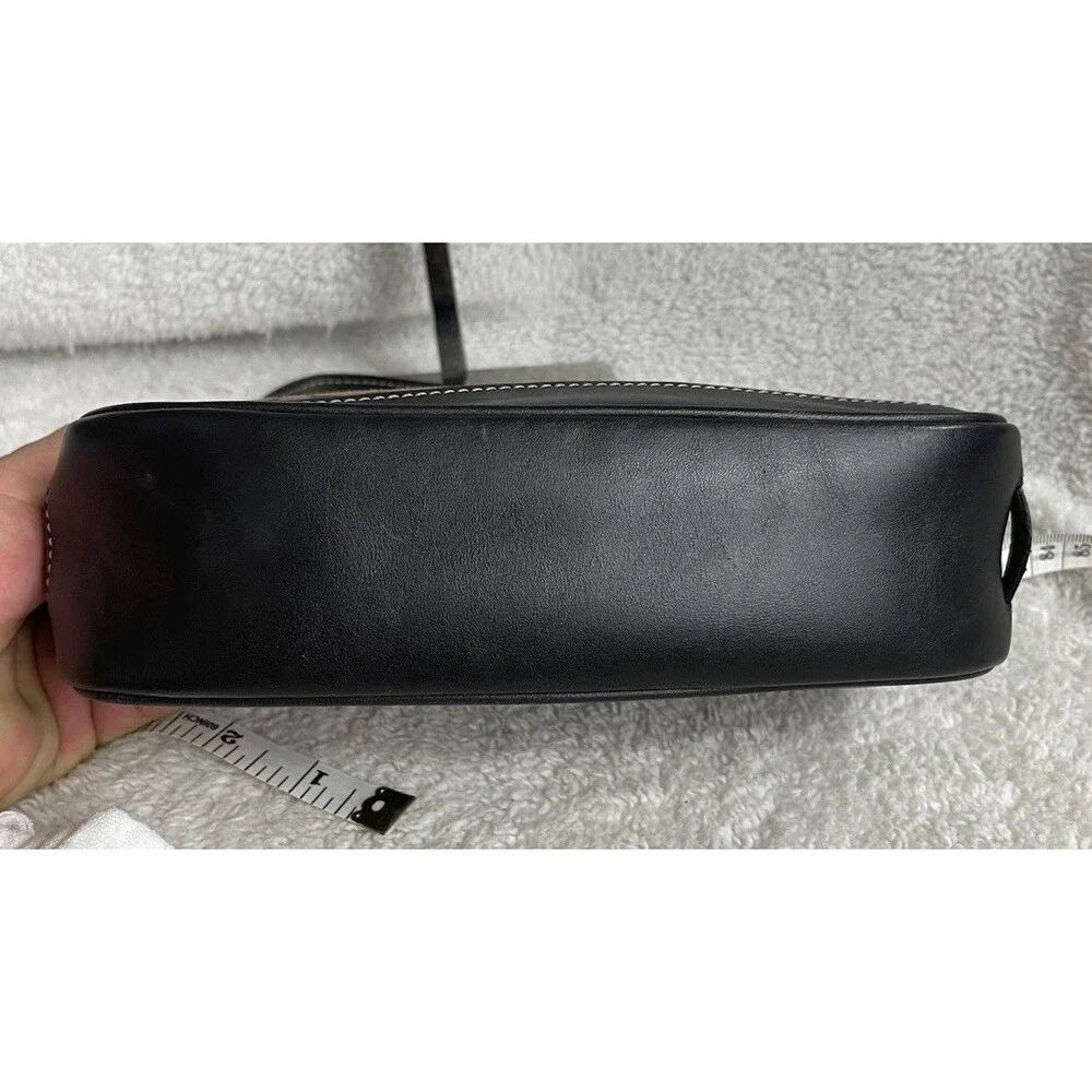 Coach 6094 shoulder