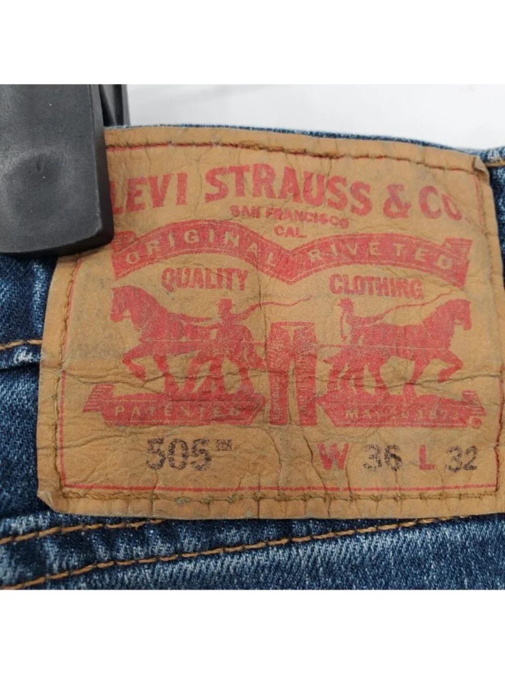 Levi's 505 Regular Ease Regular Straight Leg Midweight Jeans Men Size 36x32 NWT