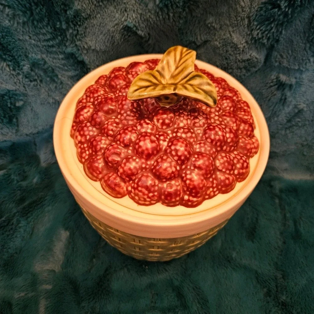 Pfaltzgraff vintage jamberry