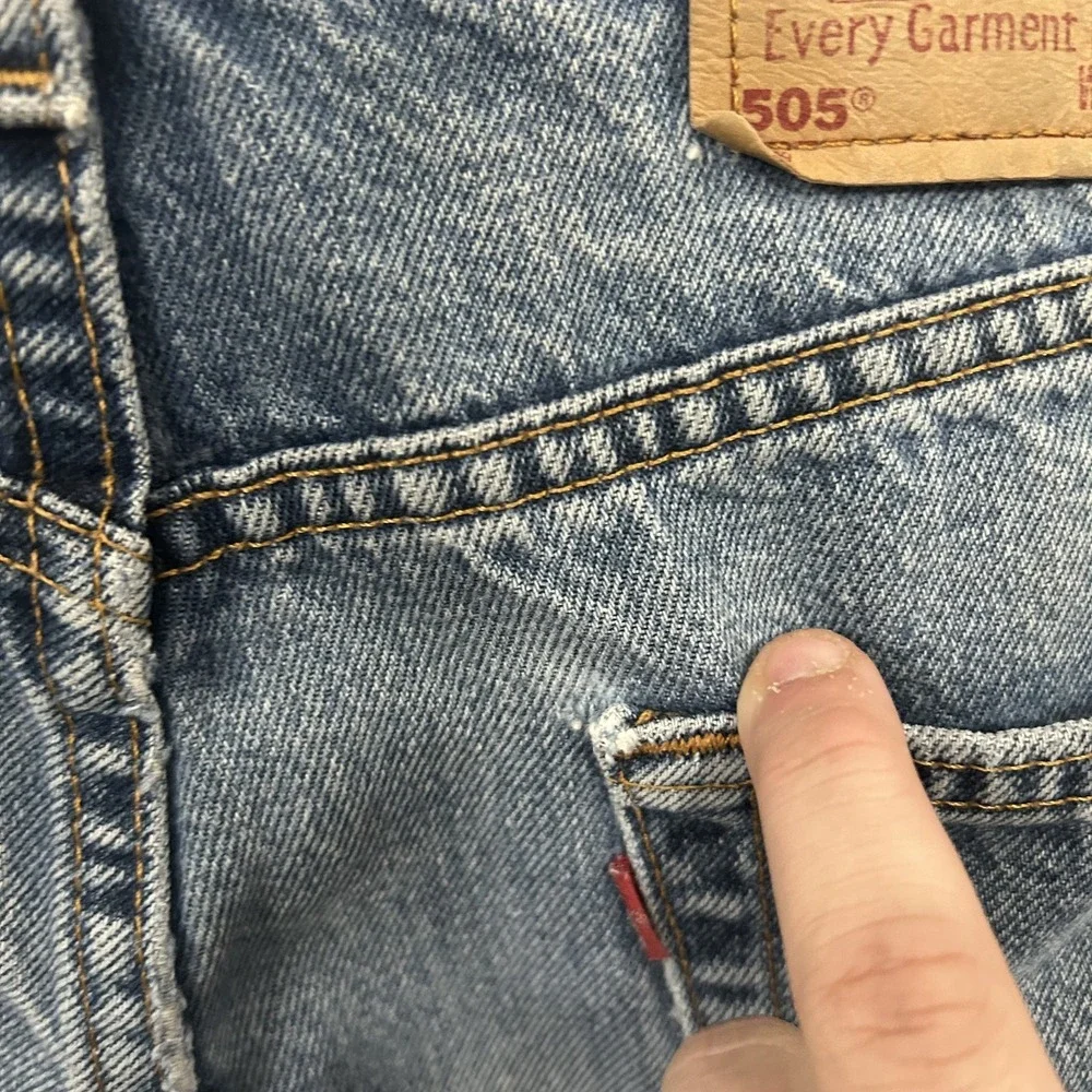 Vintage Levis Jeans Mens 36x34 Blue Denim 505 Straight Leg Light Wash 90s Adult