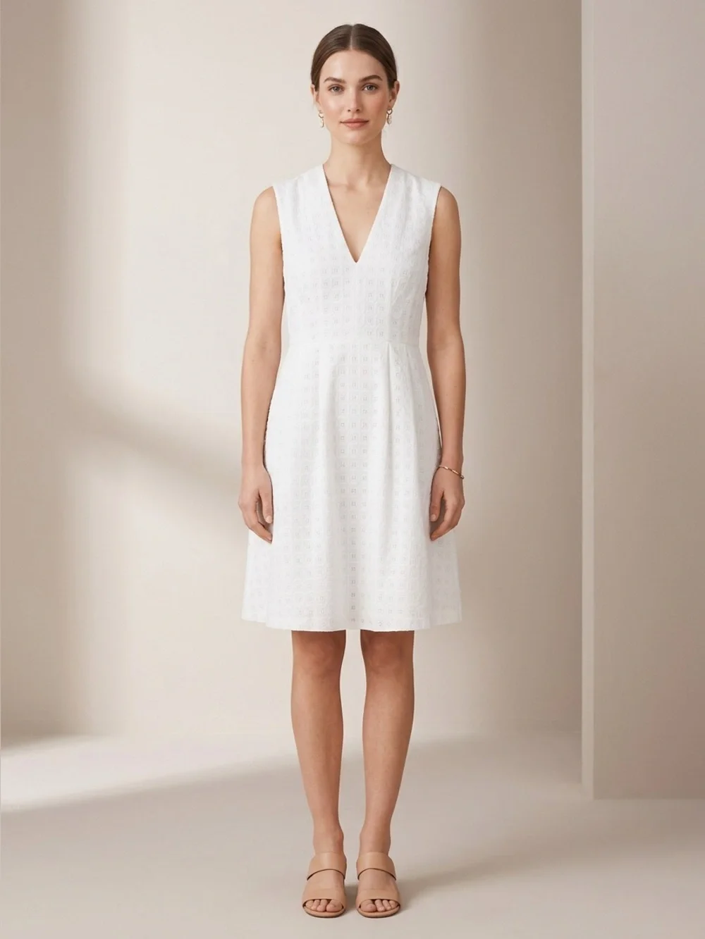 Kate Spade Sleeveless Embroidered White crochet knee length Babydoll Dress Sz 8