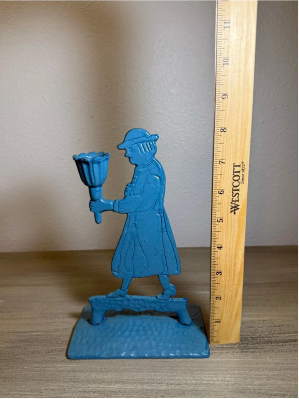 Unbranded vintage cast