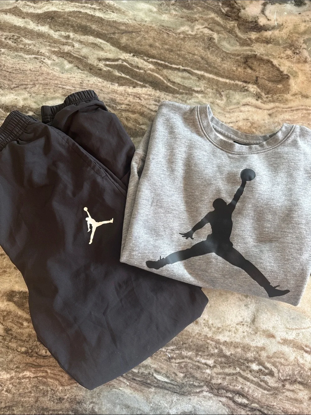 Jordan Youth Gray Crewneck Sweatshirt & Black Joggers Set