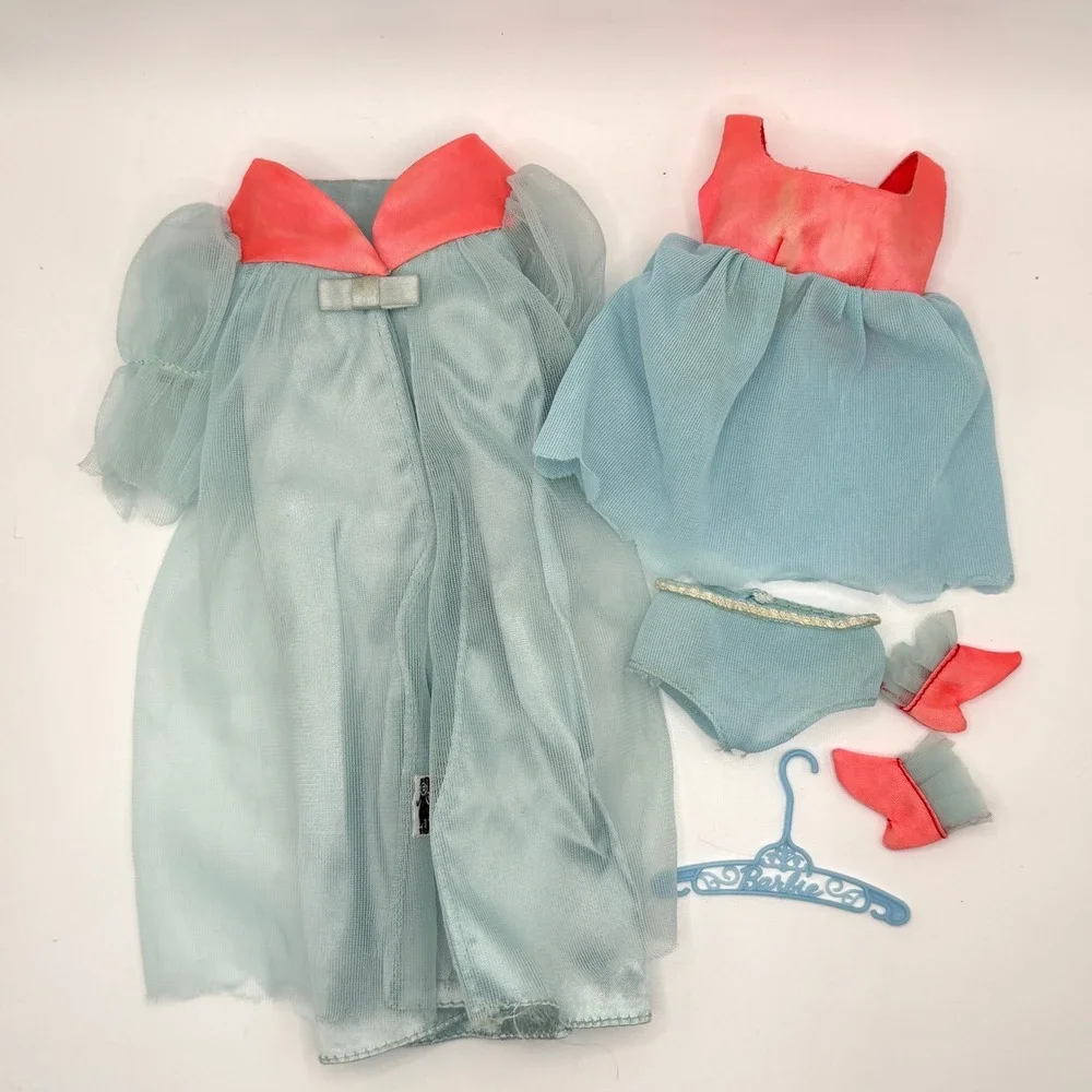 1969 Mattel Barbie Cloud 9 1489 Outfit Robe Nighty Panties Slippers Hanger Mod