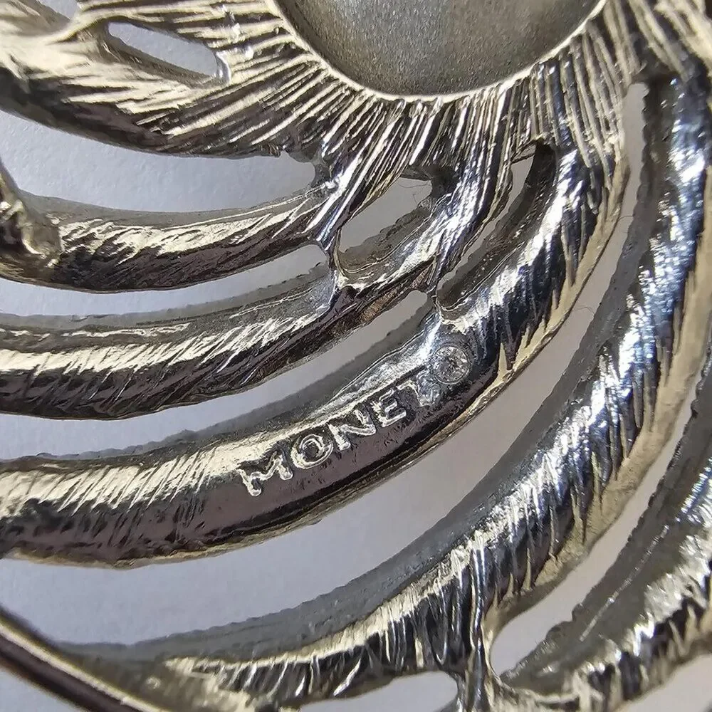 Monet vintage brooch