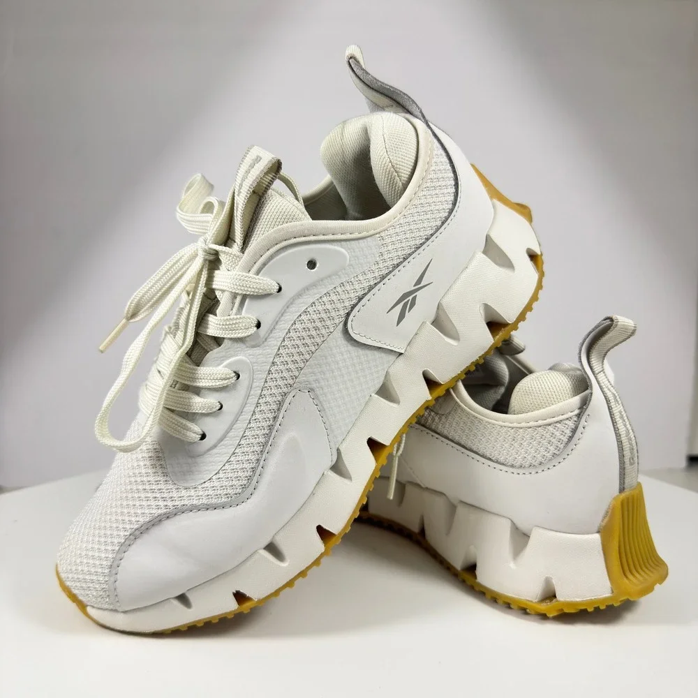Reebok Zig Dynamica 4 Sneakers Womens Size 7 White Gum Zigzag Sole Running Shoes
