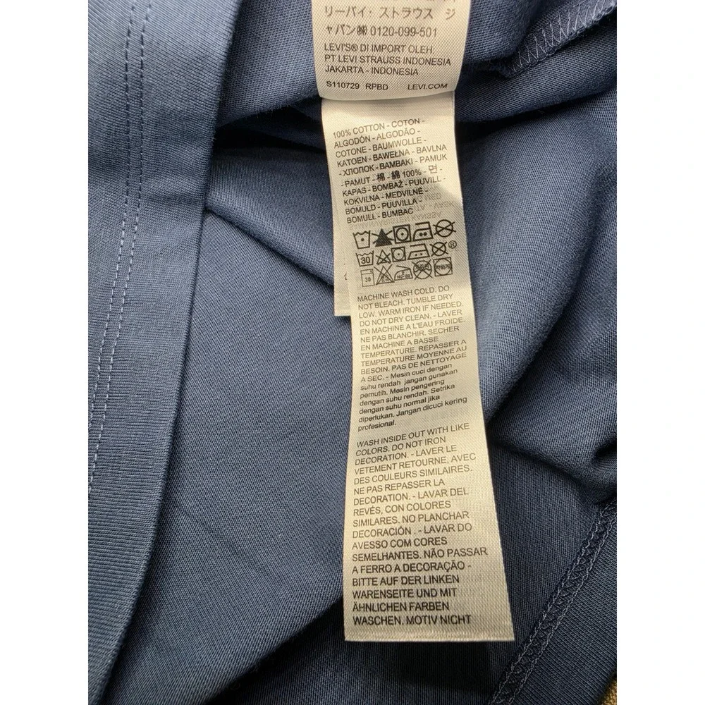 Levis levi graphic