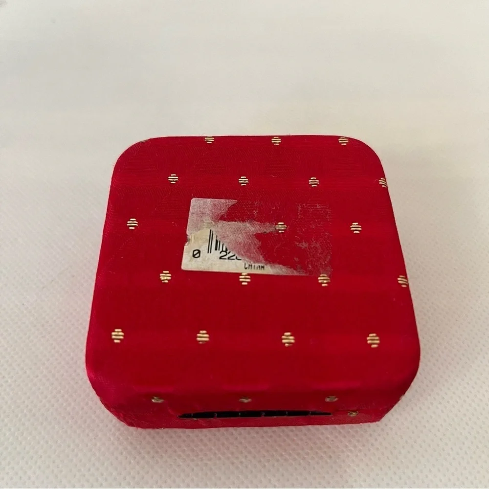 Vintage roman red