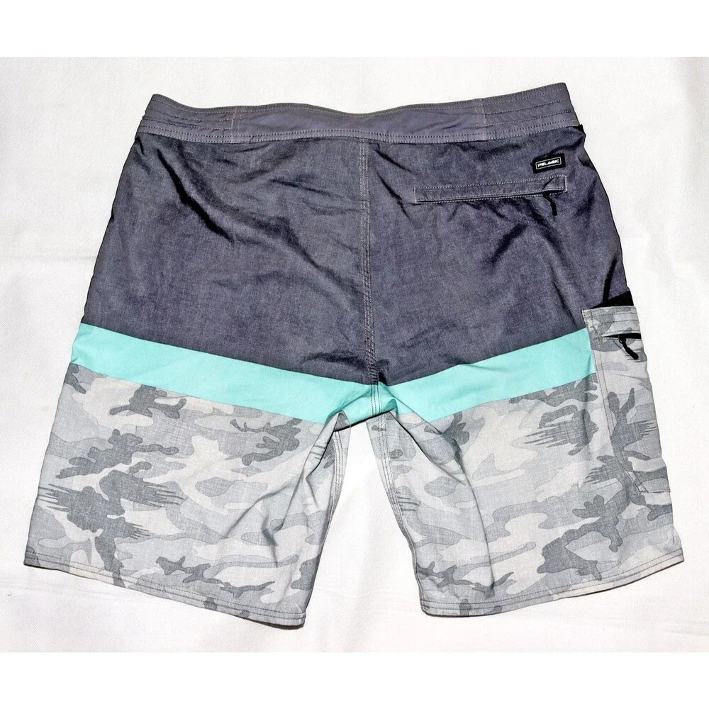 Pelagic High‎ Performance Men's 1/2 Camouflage Board Shorts Trunks Size 36