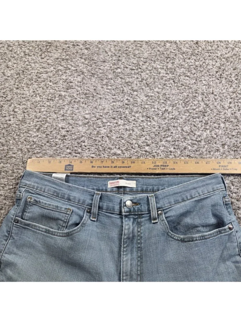 Levis shows some