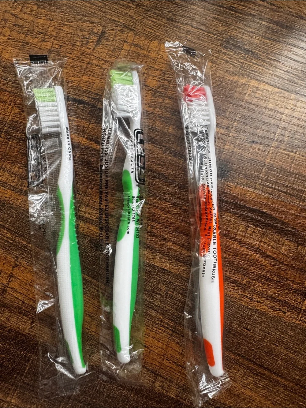 Tess Oral disposable toothbrushes