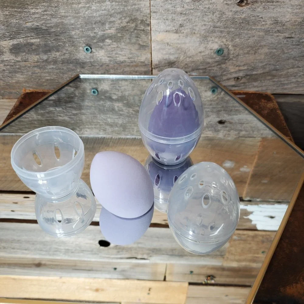 Set of Two Makeup Blending Sponges with Drying/Storing Eggs - Purple Shades