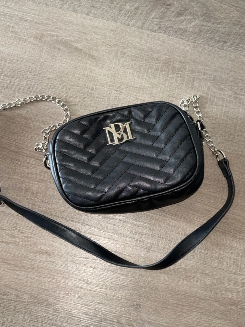 Badgley Mischka sleek black
