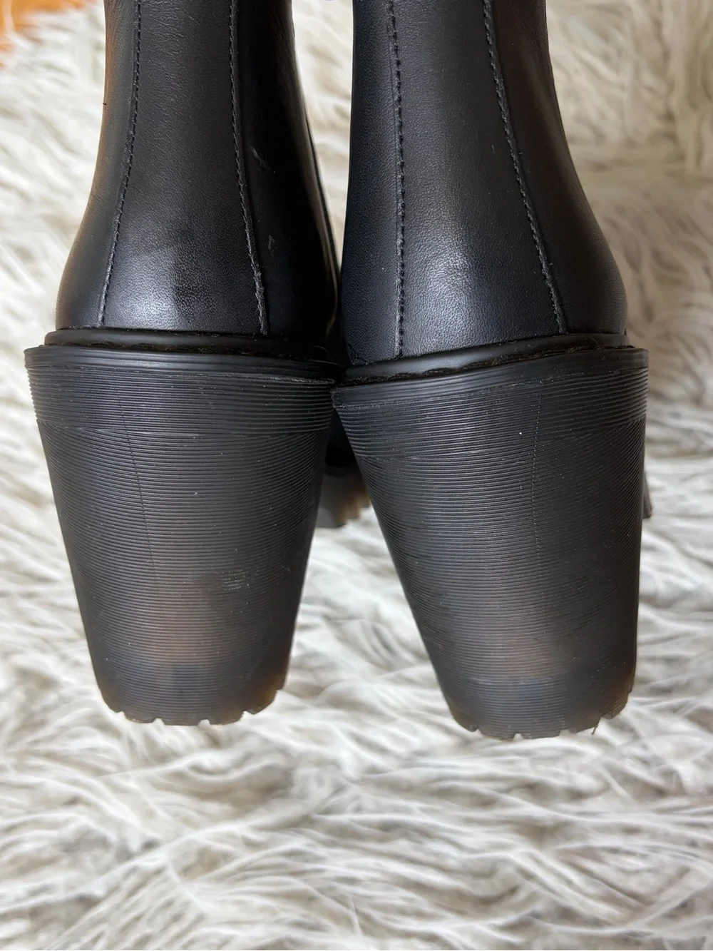 Dr Martens Hurston Chelsea High Block Heel Platform Pull On Black Boots EUC Sz 7