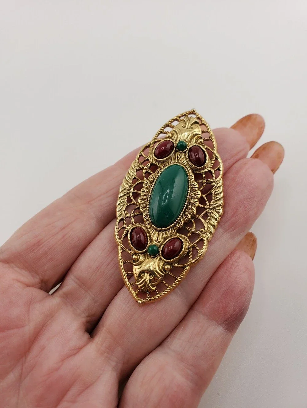 1928 Burgundy And Green Brooch