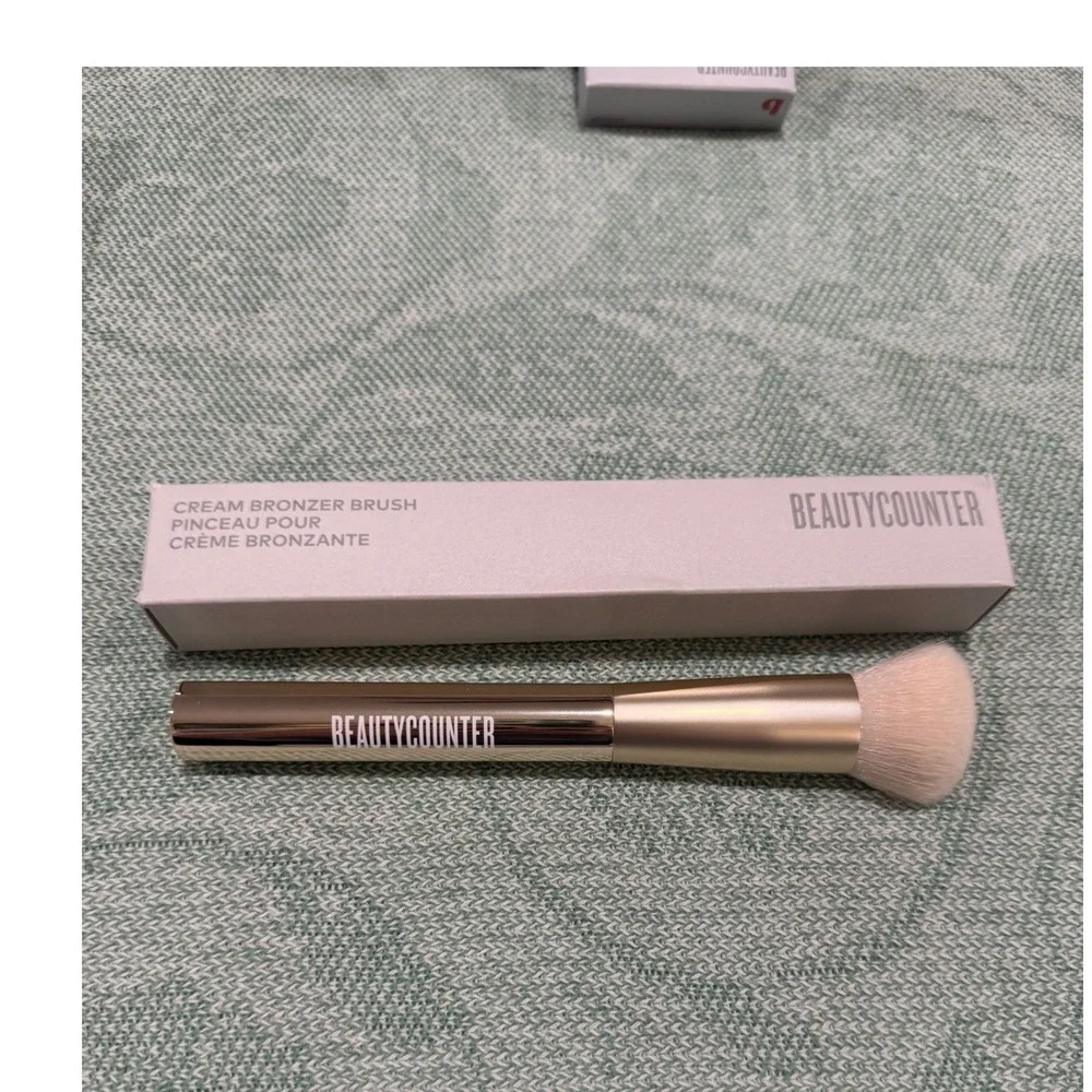 beautycounter sculpting beauty makeup