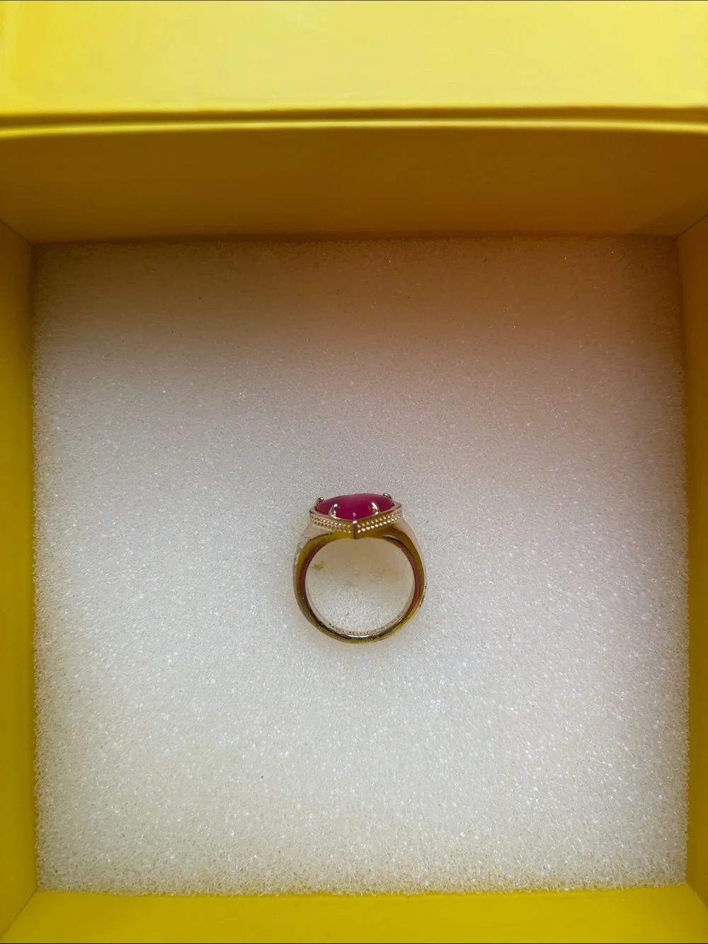 Kendra Scott hot pink