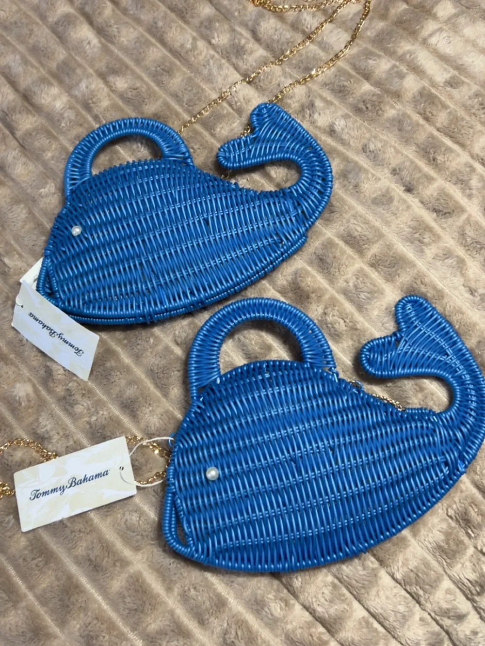 NWT - Tommy Bahama Blue Woven Heart-Shaped Crossbody