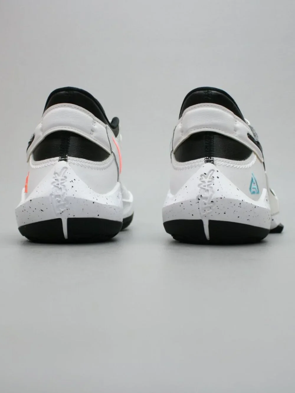 Nike men zoom