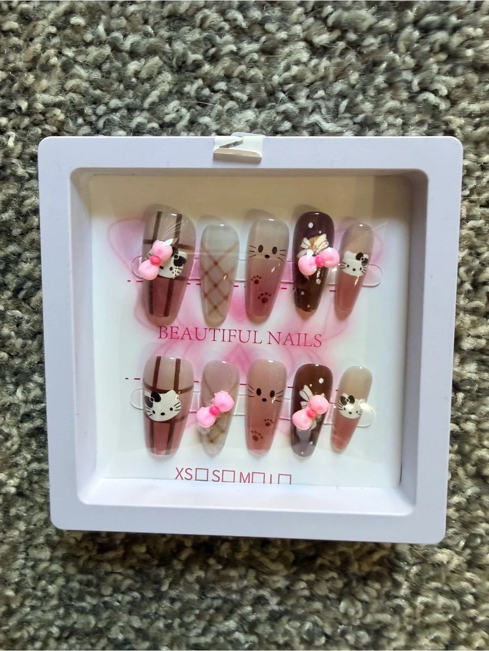 Hello Kitty Press-On Kids Nail Set