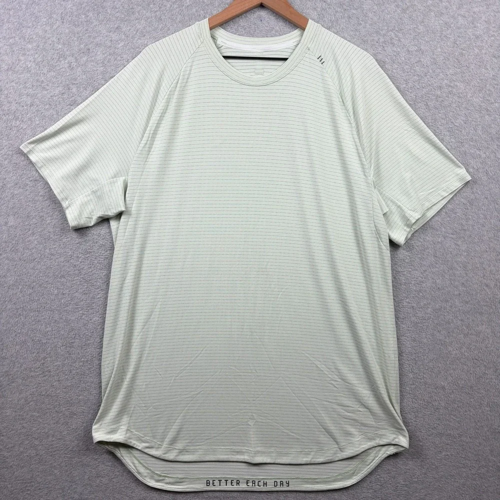 Lululemon Drysense Shirt Mens 2XL Green Short Sleeve Curve Hem Stretch Gym Tee