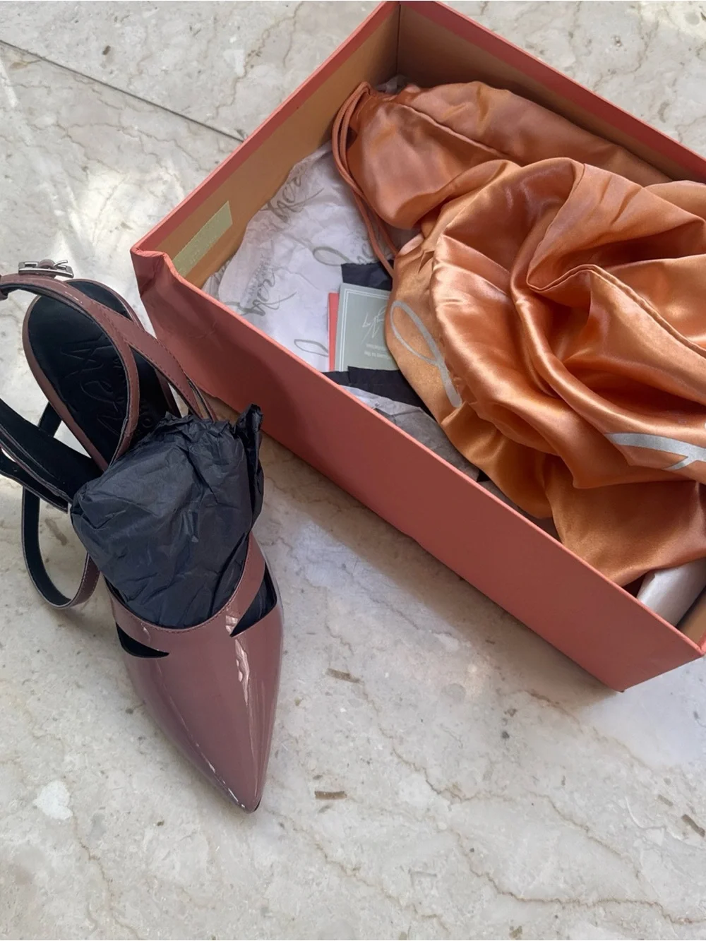 Her by anthony veer sleek mauve