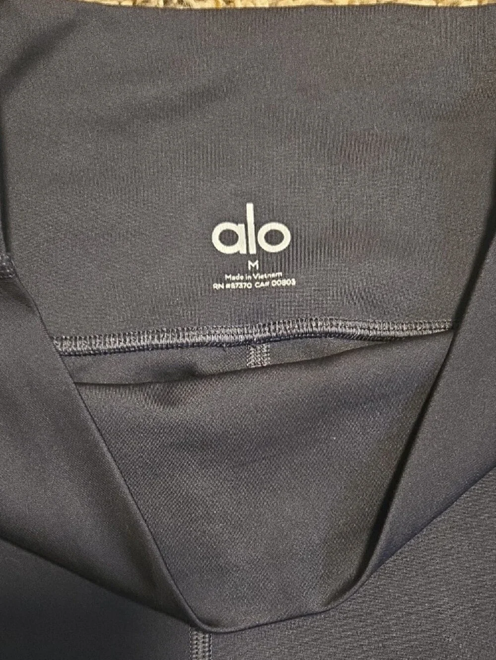 ALO Yoga High-Rise Leggings in Graphite