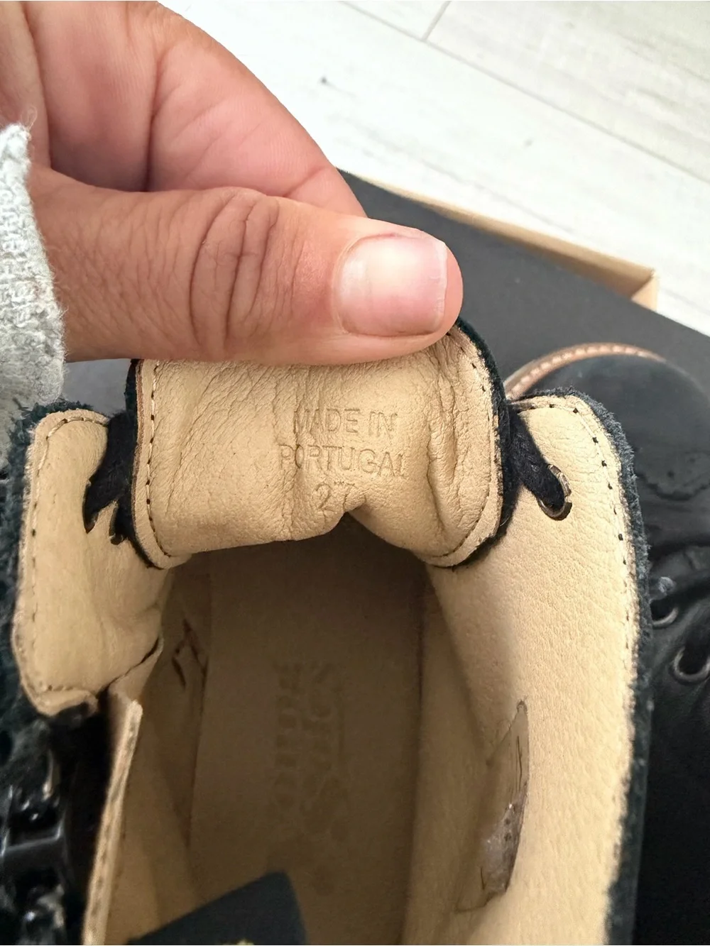 Young soles black up $144