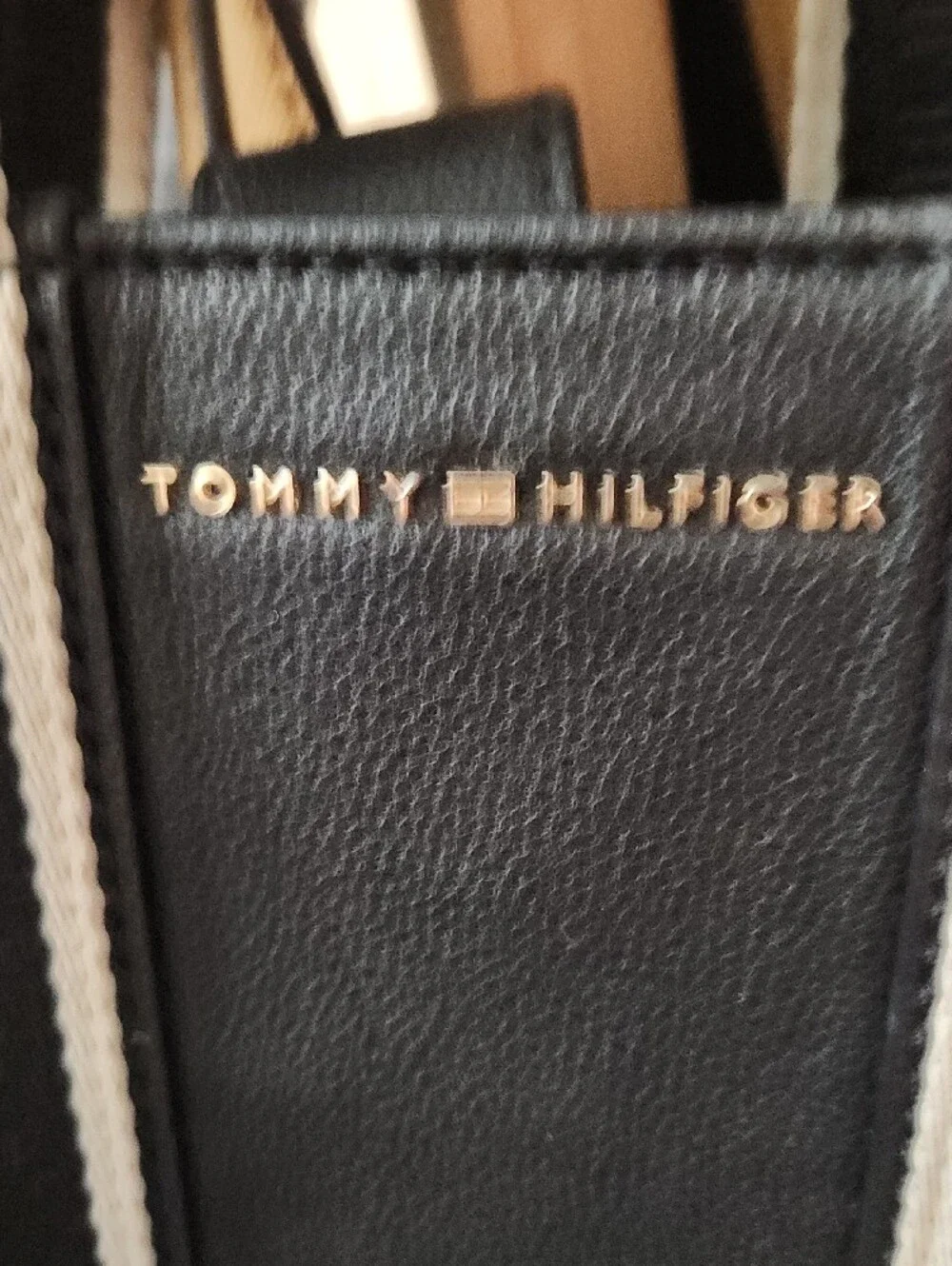 Tommy Hilfiger sleek tommy