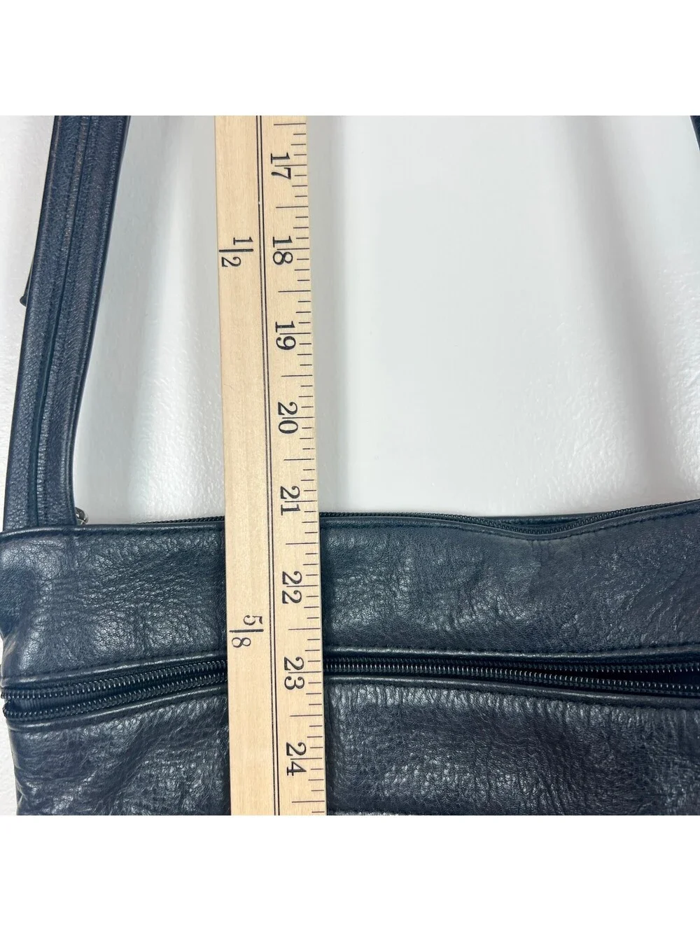 N/A zippers purse