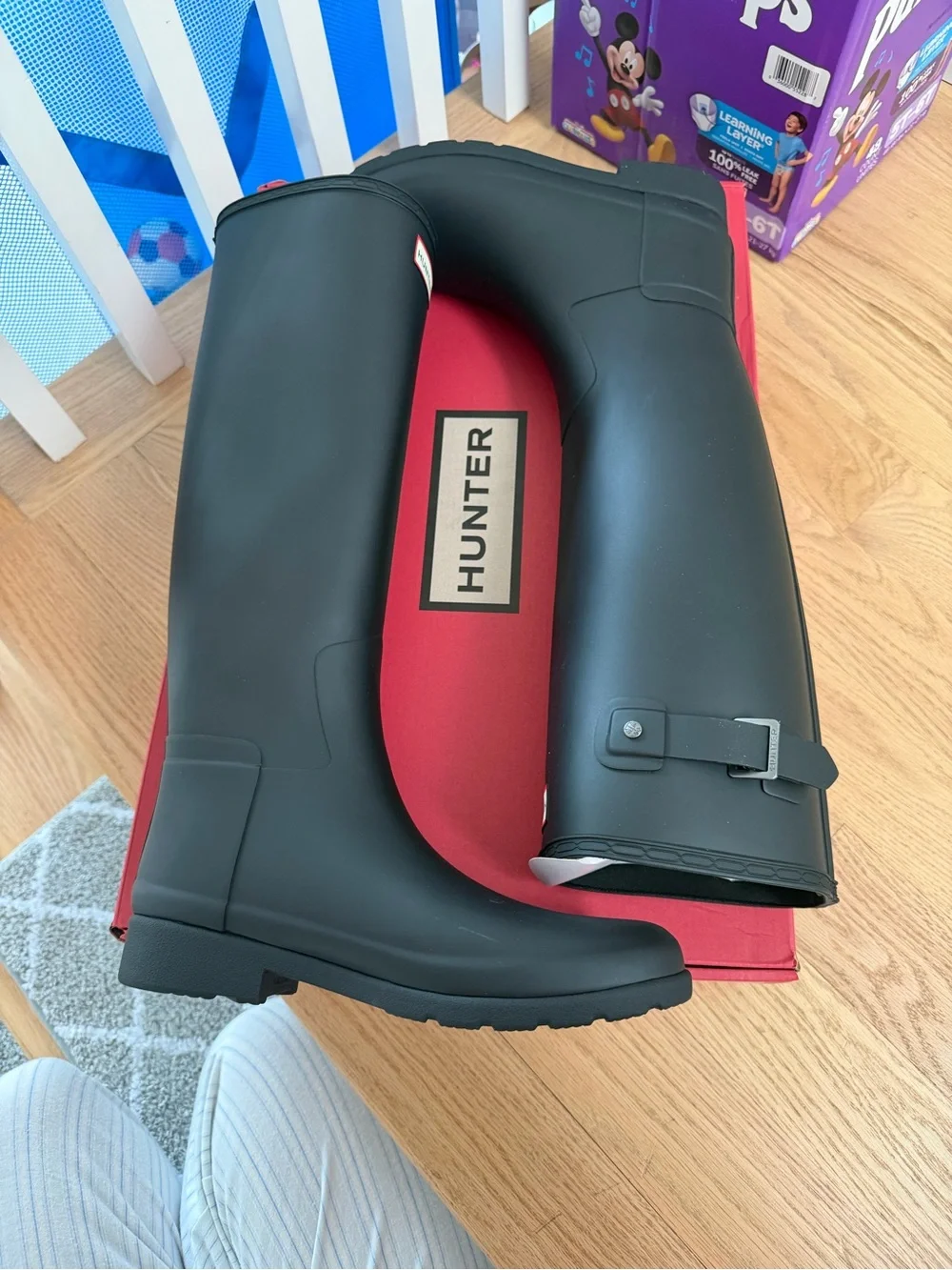 Hunter brand new