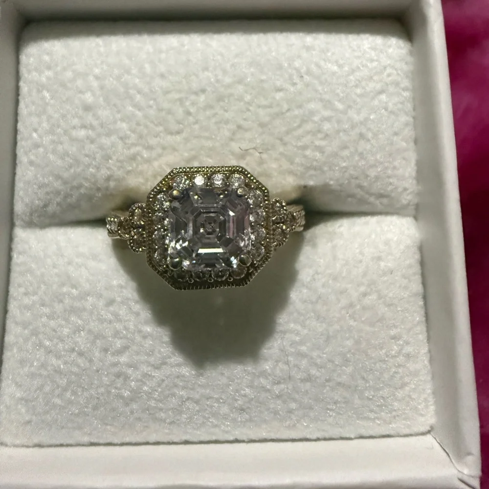 Vintage-Inspired Gold Ring with Asher cut stone