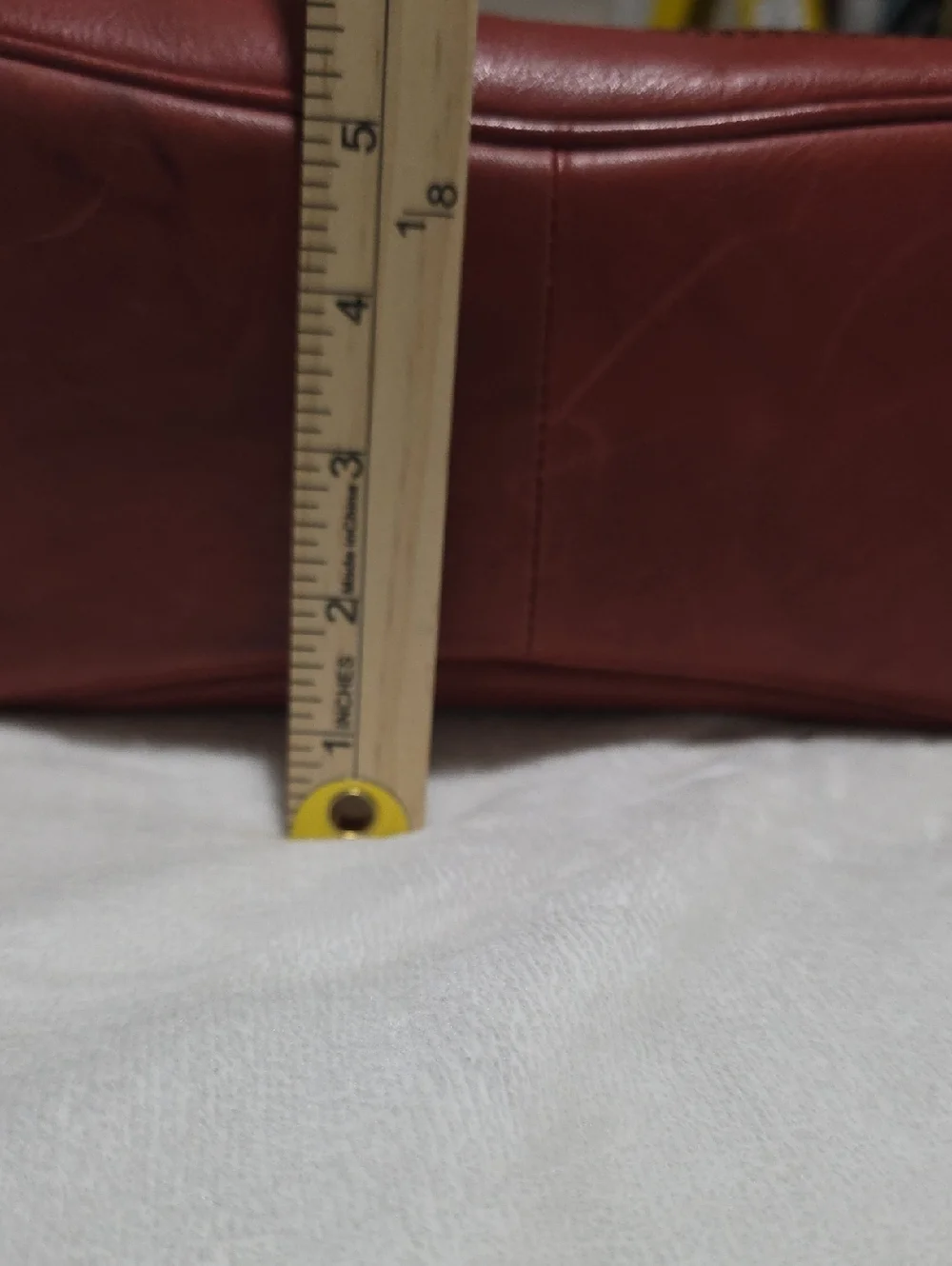 Frye Campus Rivet Hobo. Color Burnt Red. (B1).‎