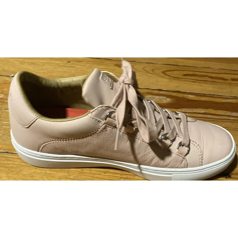 Skechers women street