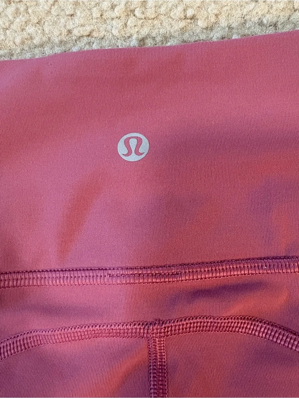 lululemon athletica measurements laid